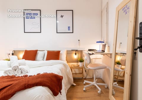 Bed, Bedroom