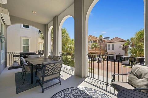 Villa Playa - Vacation House in Destiny by the Sea Near the Beach with Private Pool House in Destin