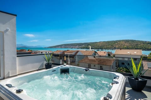 Day, Hot Tub, Sea view