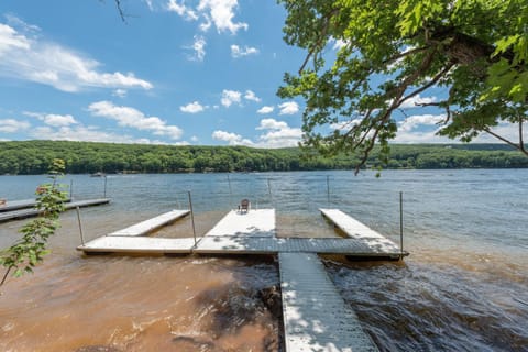 Waterfront Chateau House in Deep Creek Lake