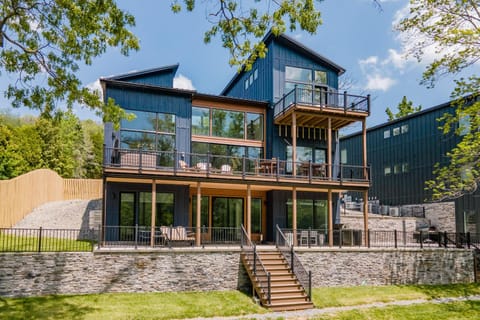 Absolutely Shore House in McHenry