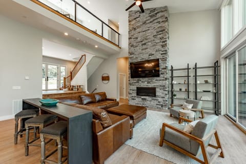 Absolutely Shore House in McHenry