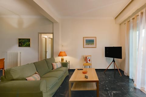 Leda's Nea Chora Flat, Near Beach and Old Port Apartment in Chania