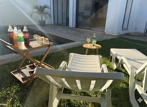 Garden, Swimming pool