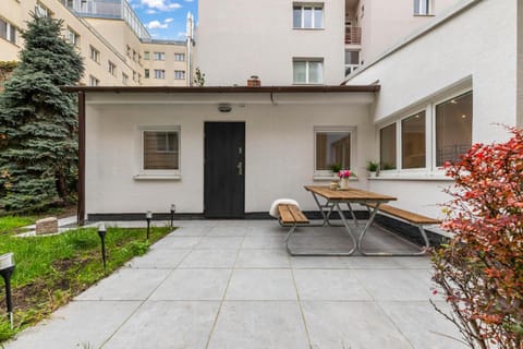 Property building, Balcony/Terrace