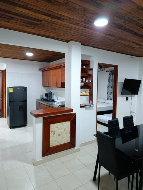 TV and multimedia, Kitchen or kitchenette, Dining area