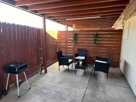 Entire Private Home with 2 Bedrooms 1 Bathroom, Gated Yard, Driveway Parking, Available Now House in Spring Valley