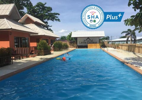 Lanta Cottage - SHA Plus Bed and Breakfast in Sala Dan