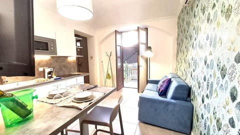 View (from property/room), View (from property/room), Kitchen or kitchenette, Living room, Seating area, Dining area, minibar, pet friendly, stove