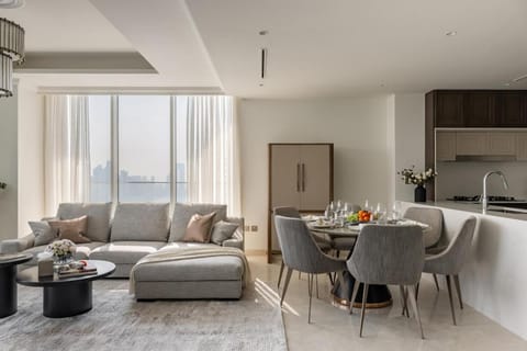 Ultimate Beachfront family home with panoram views! Apartment in Dubai