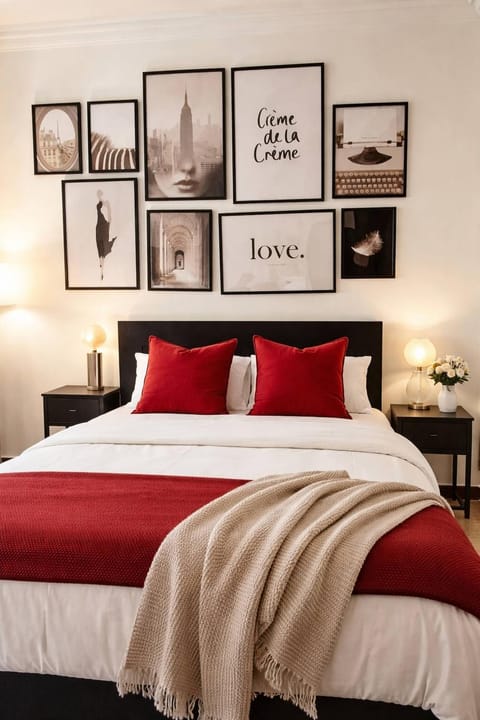 Bed, Decorative detail, Bedroom