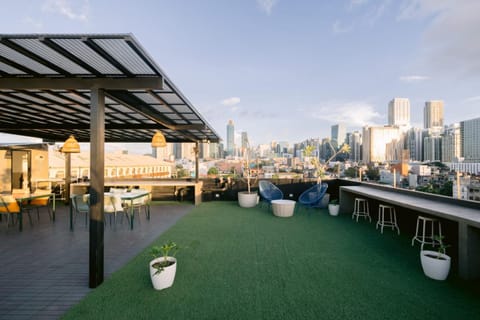 View (from property/room), Balcony/Terrace, City view