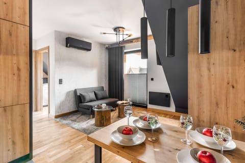 Living room, Seating area, Dining area