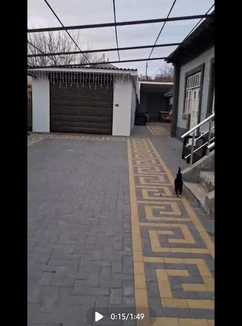 Day, Inner courtyard view