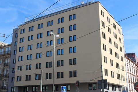 Property building, Day