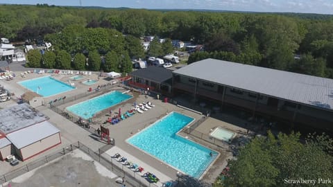 Day, Bird's eye view, Pool view, Swimming pool, sunbed