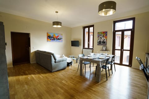 Living room, Seating area, Dining area