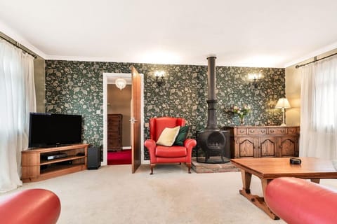 TV and multimedia, Living room, Seating area