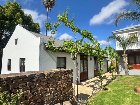 Meurant Self Catering Family Cottage Villa in Western Cape