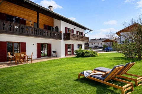 Spring, Day, Garden, Garden view, sunbed