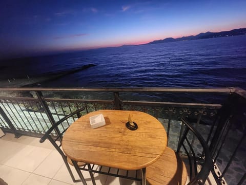 Natural landscape, View (from property/room), Balcony/Terrace, Sea view, Sunset
