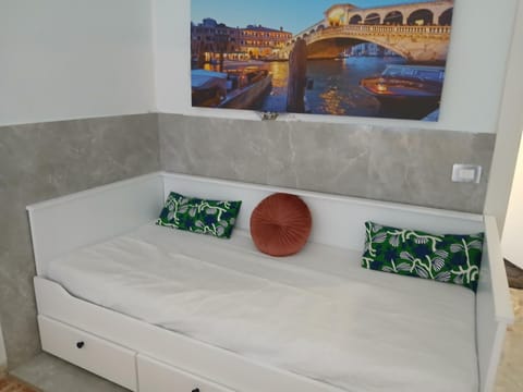 Om House Venezia Bed and Breakfast in Venice