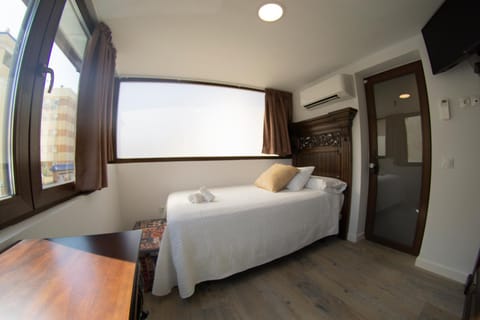 Rastro 24 Rooms Vacation rental in Malaga