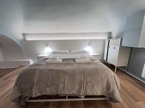 Elegante appartamento in centro - Metro Marconi Apartment in Turin