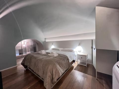 Elegante appartamento in centro - Metro Marconi Apartment in Turin