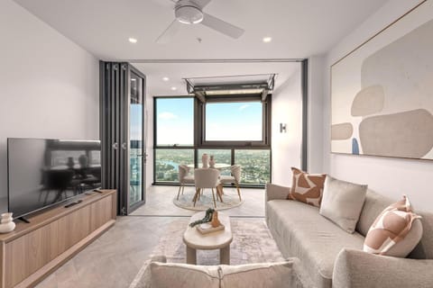 TV and multimedia, Living room, Seating area, Evening entertainment, fireplace
