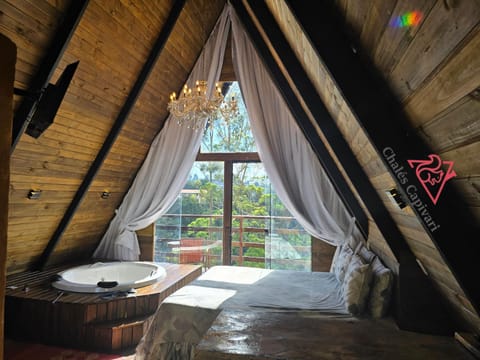 Bed, Living room, Photo of the whole room, Seating area, Bedroom
