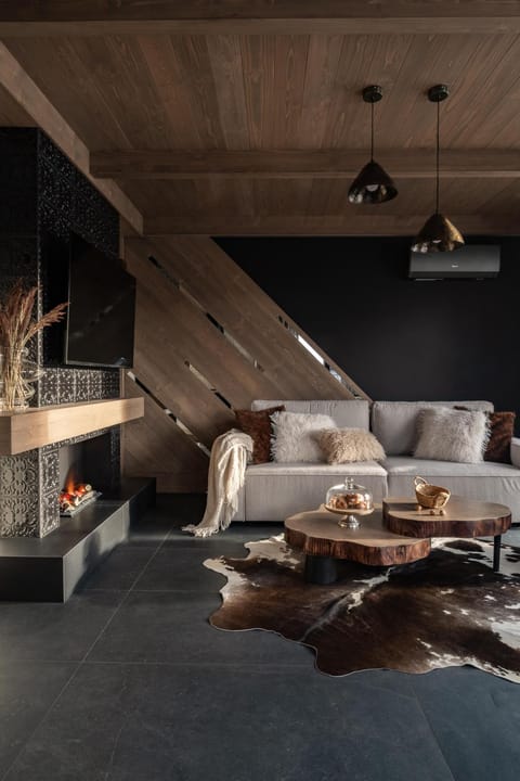 Living room, Seating area