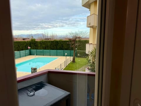 Lake & Pool - Sirmione and Peschiera del Garda Apartment in Peschiera del Garda
