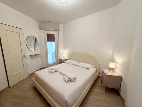 Lake & Pool - Sirmione and Peschiera del Garda Apartment in Peschiera del Garda