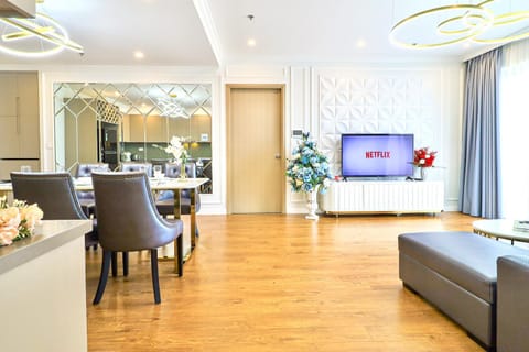 Communal lounge/ TV room, Evening entertainment