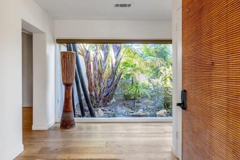 Carlsbad Zen - Large Pool House in Carlsbad