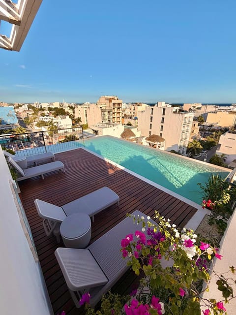 Balcony/Terrace, Swimming pool