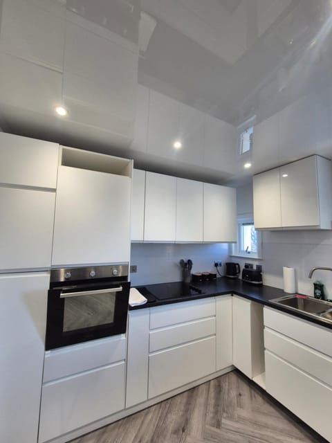 The Highland Wooly Coo Apartment in Fort William