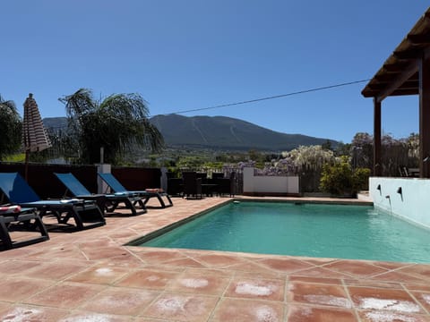 Mountain view, Pool view, Swimming pool, sunbed