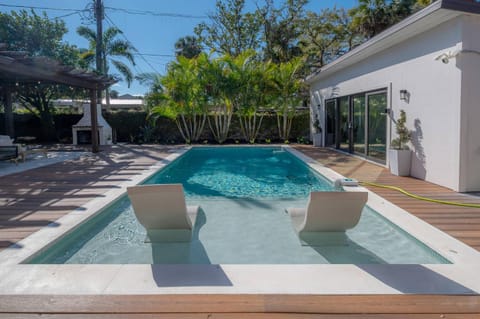 Other, Swimming pool, Swimming pool, sunbed