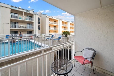 Sugar Beach 160 Pool View Apartment in Orange Beach