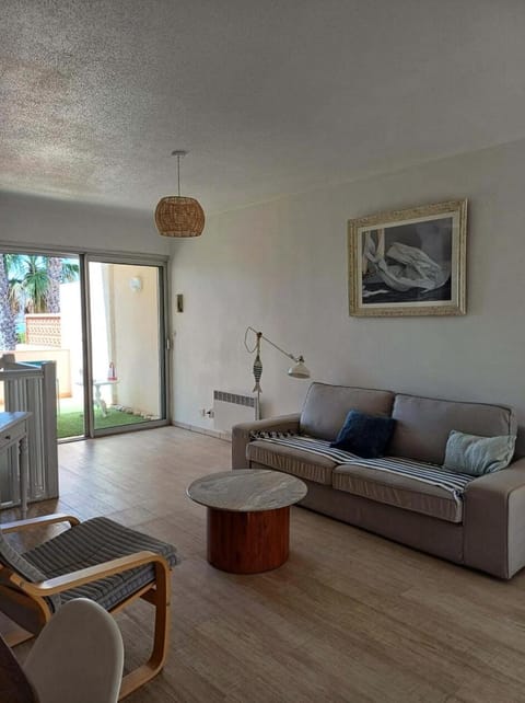 Résidence Les Marquises - maeva Home - Appartement climatisé vue mer 4 pièces 5 personnes - Prestige MAE-2143 Apartment in Sanary-sur-Mer