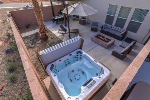 Hot Tub, Entertainment