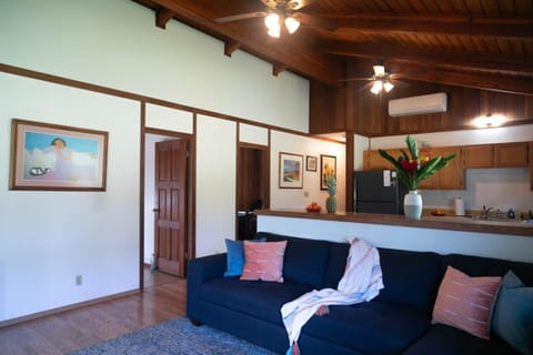 North Shore Retreat House in Mokuleia