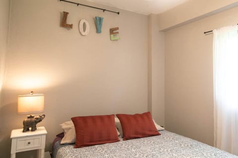 North Shore Bungalow House in Mokuleia