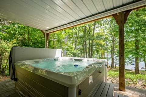 Alpine Dreaming by Railey Vacations House in McHenry