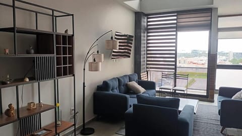 Depto Amplio y Acogedor en Metropolis, El Refugio Apartment in Santiago de Queretaro