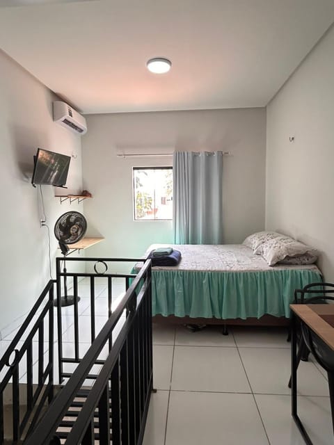 Bed, TV and multimedia, Photo of the whole room, Bedroom, air conditioner
