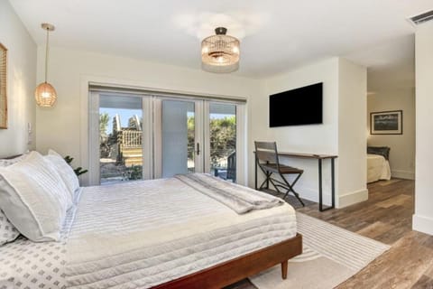 The White House on Flagler Beach - Unit 12 apts Apartment in Painters Hill