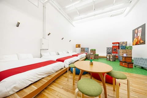 Bed, Living room, Bedroom